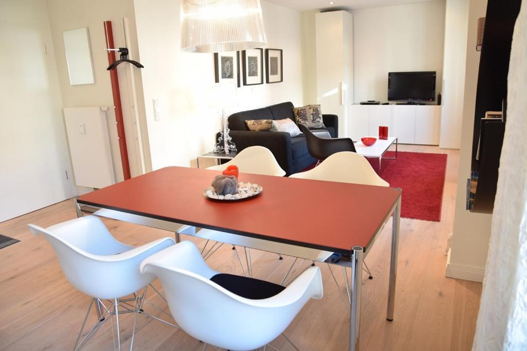Bomhoffstr. 22a, W4, Blue Water *